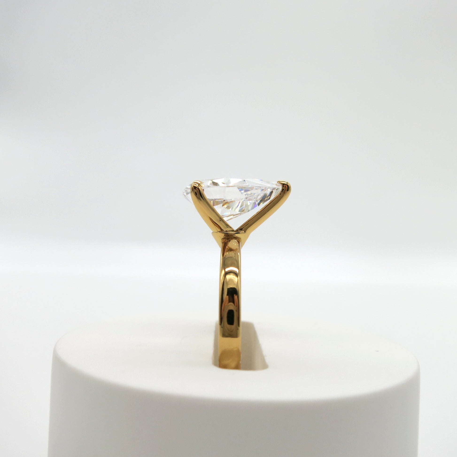 Talia: 4 Carat Pear Diamond Solitaire Ring - Lush and Company