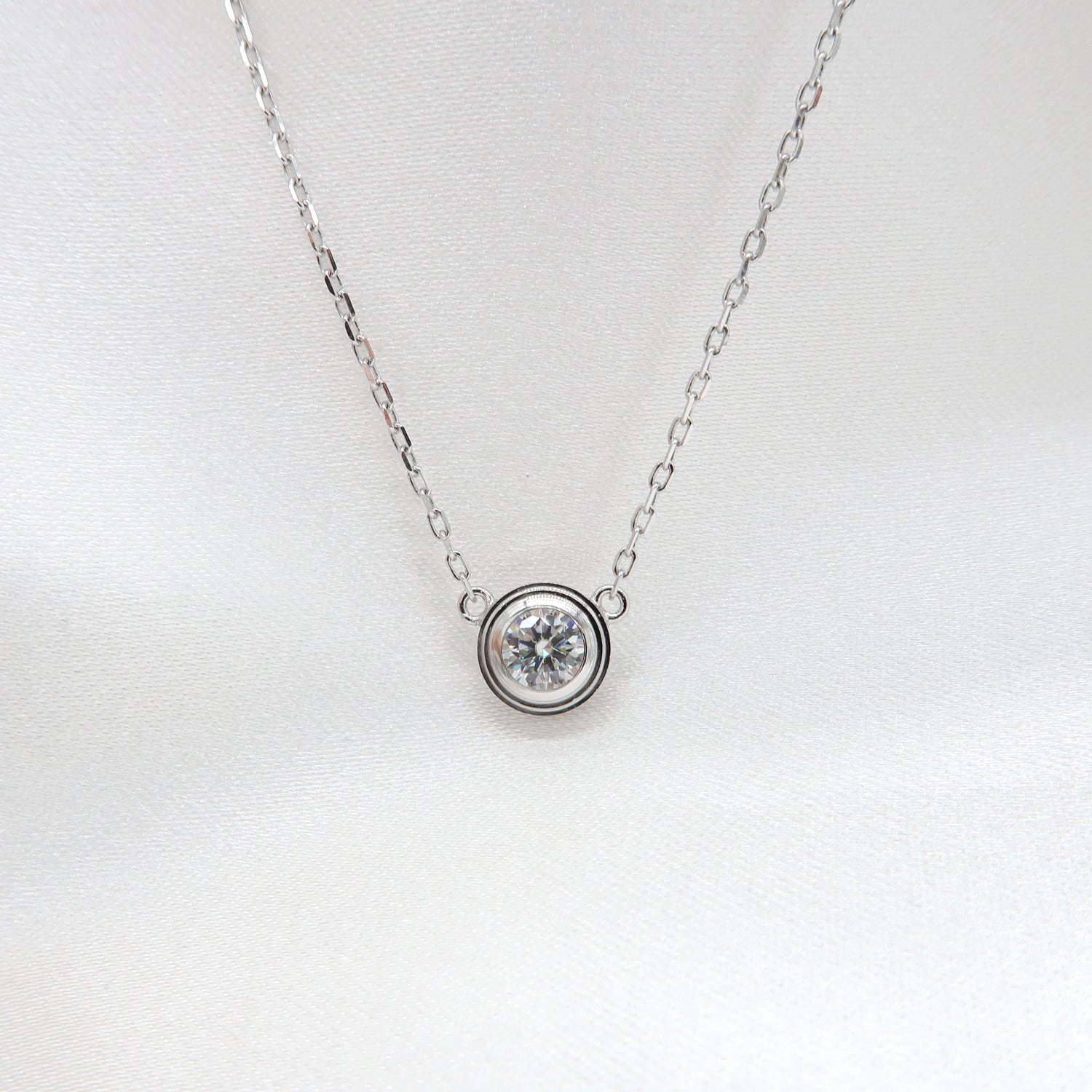 Layla: Diamond Bezel Necklace - Lush and Company